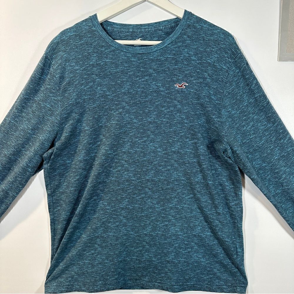 Hollister Textured Crewneck Blue Sweater-Large